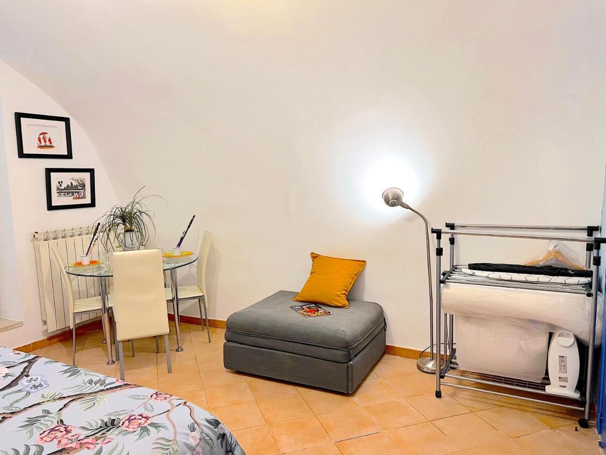 Apartment Napoli Appartamento *